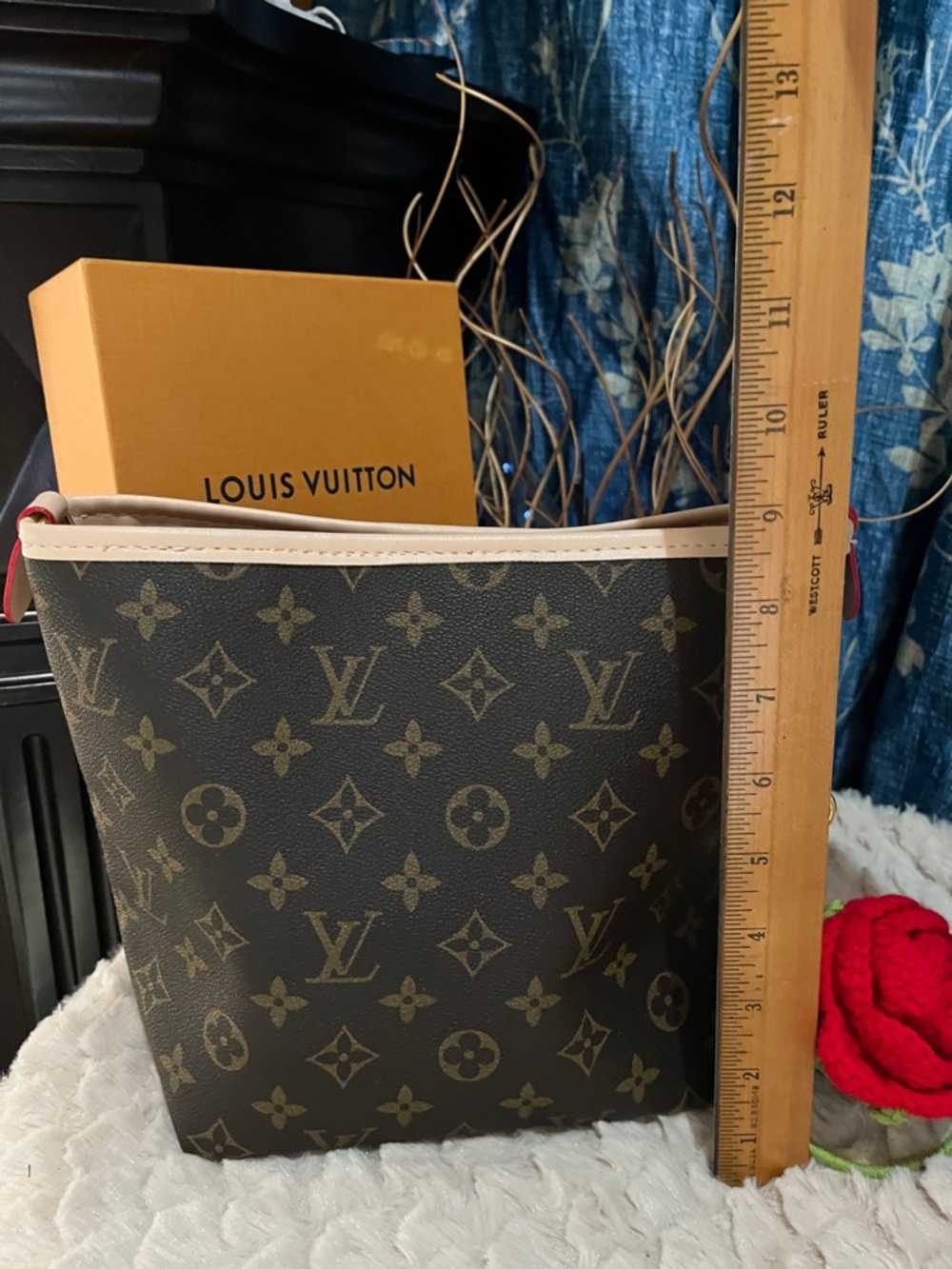 nwt Canvas Shoulder Bag with charm - Picture 3 of 5